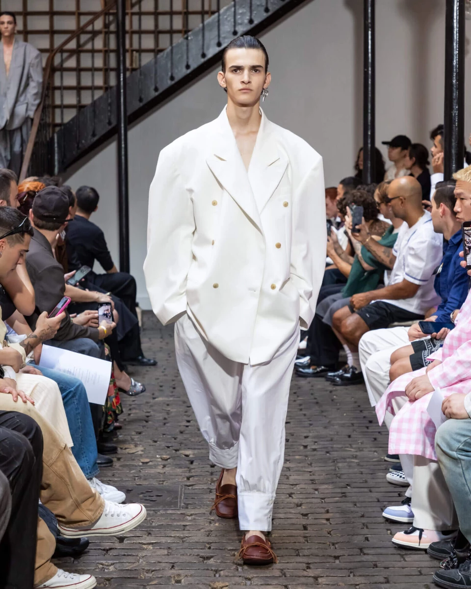 hed-mayner_ss24_runway_ig_look20