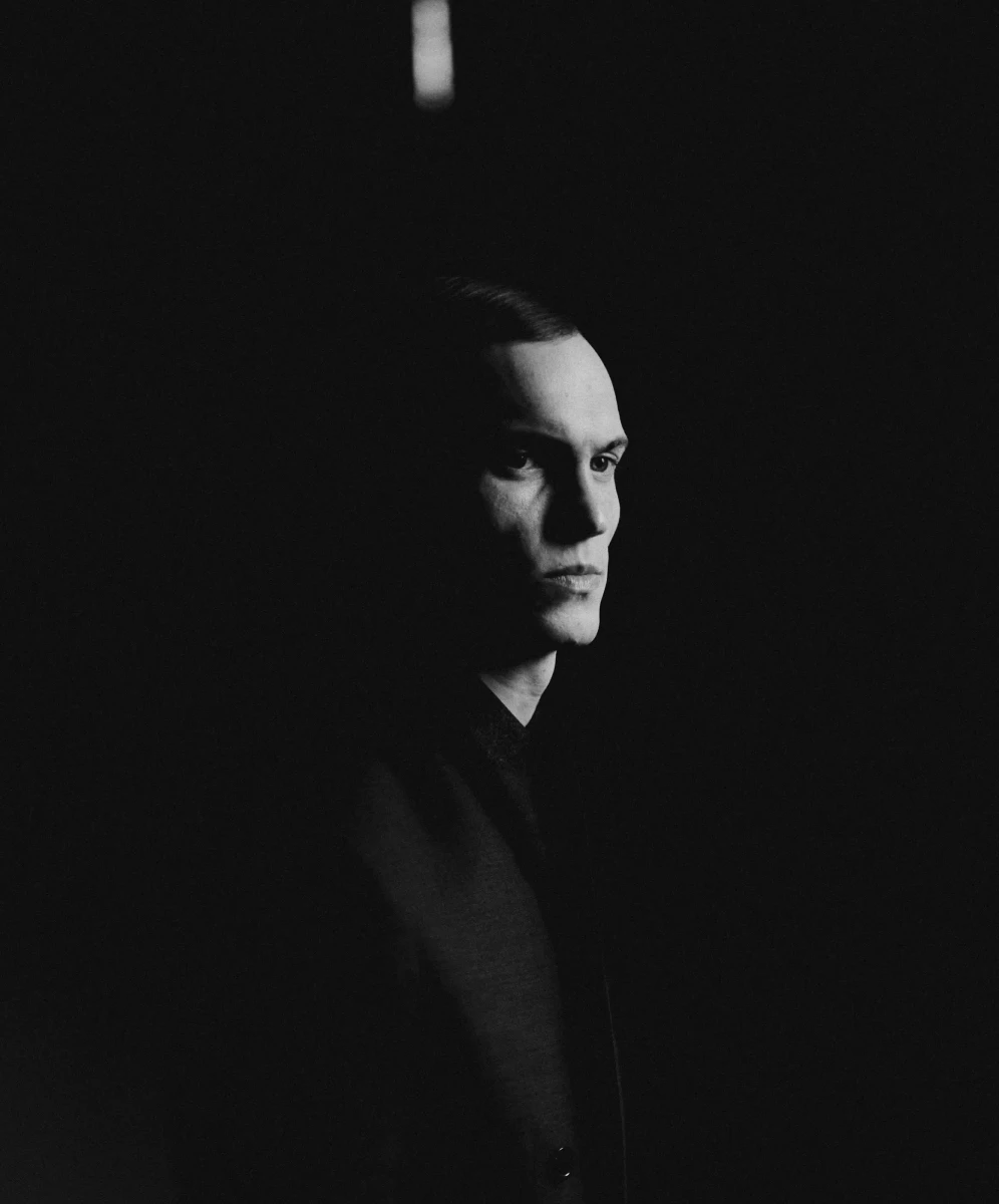 dg_281125_tmag_10_123_final_copyright_darren_gwynn